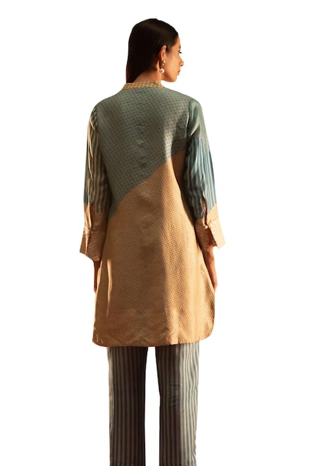 Buy_Clos_Cream Silk Mandarin Collar Geometric Print Short Kurta With Pant 