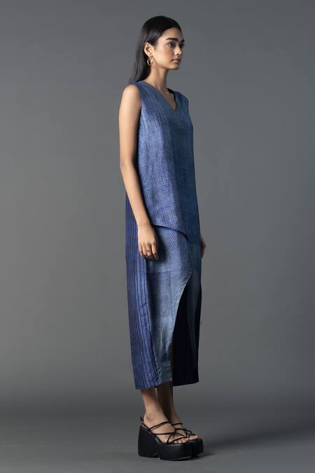 Clos_Blue Silk V-neck Asymmetric Vogue Tulip-cut Dress _Online_at_Aza_Fashions