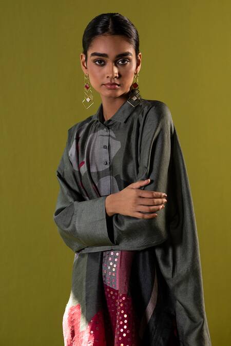 Shop_Clos_Grey Silk Sequins, Embroidery Collared Kurta And Pant Set 