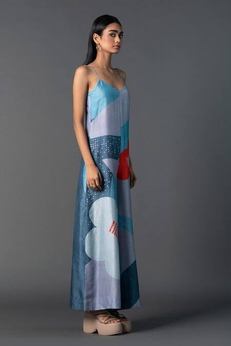 Clos Blue Silk Sequins, Embroidery V-neck Geometric Floral Print Jumpsuit Online at Aza Fashions Clos_Blue Silk Sequins, Embroidery V-neck Geometric Floral Print Jumpsuit _Online_at_Aza_Fashions