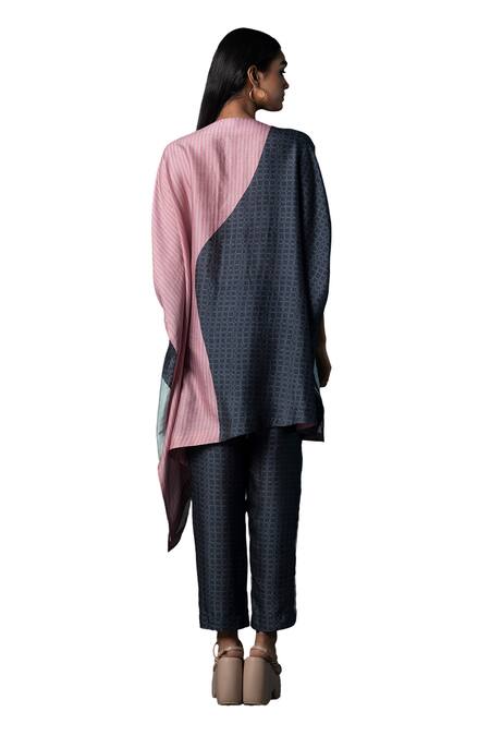 Shop Clos Grey Silk V-neck Asymmetric Abstract Print Kurta And Pant Set Online at Aza Fashions Shop_Clos_Grey Silk V-neck Asymmetric Abstract Print Kurta And Pant Set _Online_at_Aza_Fashions