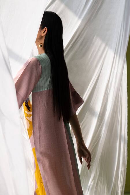 Buy_Clos_Pink Silk Round Neck Abstract Print Kurta And Pant Set _Online_at_Aza_Fashions