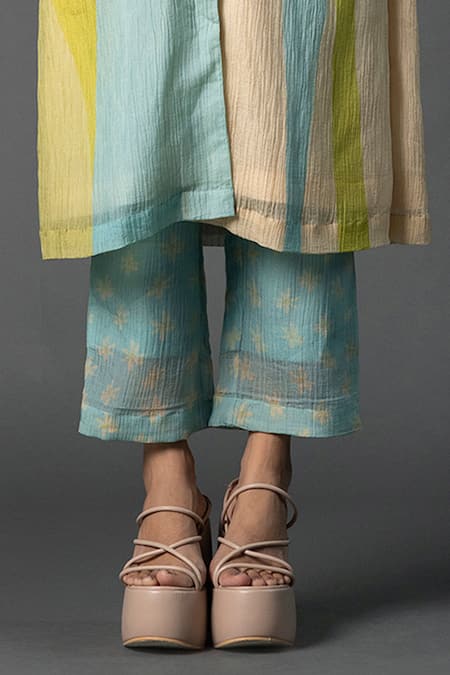 Clos_Sky Blue Silk, Cotton Collared Abstract Print Straight Shirt Kurta With Pant _Online_at_Aza_Fashions