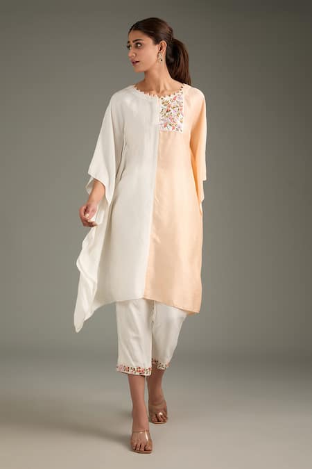 Label Deepshika Agarwal Placed Patch Embroidered Kaftan & Pant Set 