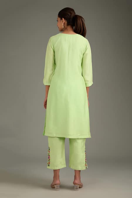 Shop_Label Deepshika Agarwal_Green Organza, Cotton Embroidery Split V-neck Placed Floral Kurta Set _at_Aza_Fashions