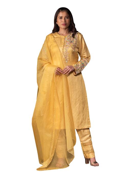 Label Deepshika Agarwal Yellow Organza, Modal, Satin Embroidery, Sequins, Floral Garden Kura Pant Set Online at Aza Fashions Label Deepshika Agarwal_Yellow Organza, Modal, Satin Embroidery, Sequins, Floral Garden Kura Pant Set _Online_at_Aza_Fashions