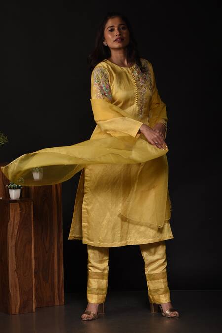 Label Deepshika Agarwal_Yellow Organza, Modal, Satin Embroidery, Sequins, Floral Garden Kura Pant Set _at_Aza_Fashions