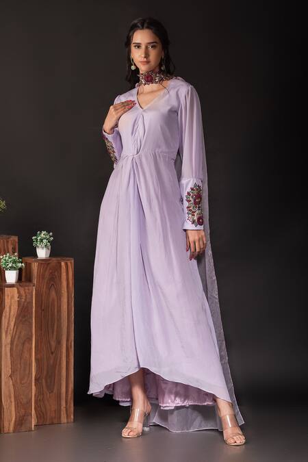 Buy_Label Deepshika Agarwal_Purple Organza, Crepe Embroidery V-neck Floral Knotted Kurta With Dupatta _Online_at_Aza_Fashions