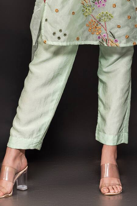 Buy Label Deepshika Agarwal Green Silk, Organza Embroidery Square Neck Floral Kurta Pant Set Online at Aza Fashions Buy_Label Deepshika Agarwal_Green Silk, Organza Embroidery Square Neck Floral Kurta Pant Set _Online_at_Aza_Fashions