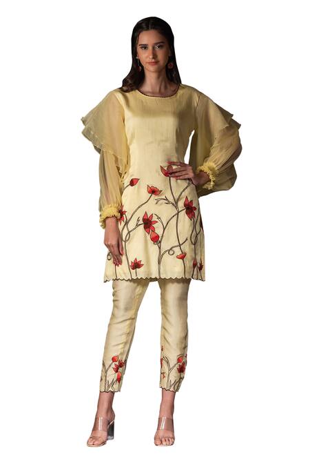 Label Deepshika Agarwal Yellow Silk, Organza Embroidery Round Neck Ombre Floral Kurta With Pant Online at Aza Fashions Label Deepshika Agarwal_Yellow Silk, Organza Embroidery Round Neck Ombre Floral Kurta With Pant _Online_at_Aza_Fashions