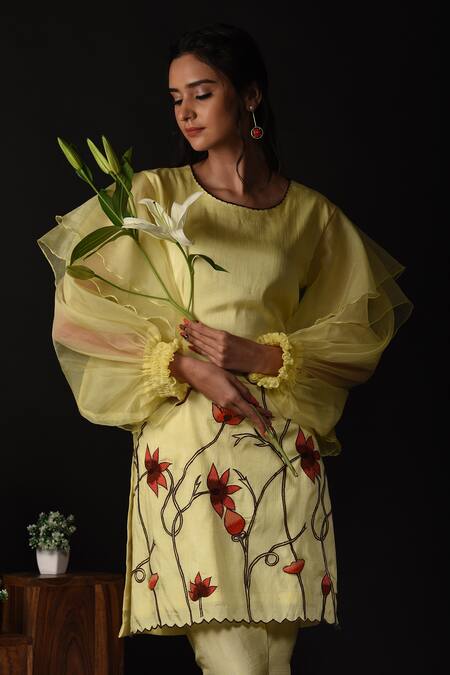 Label Deepshika Agarwal_Yellow Silk, Organza Embroidery Round Neck Ombre Floral Kurta With Pant _at_Aza_Fashions