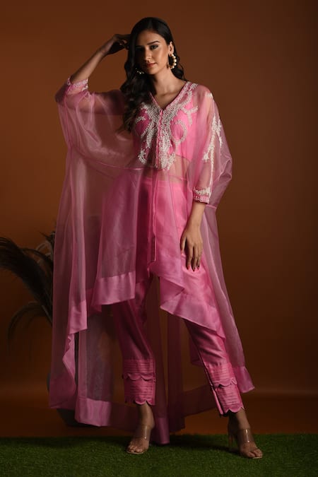 Label Deepshika Agarwal Leaf Embroidered Kaftan Set 