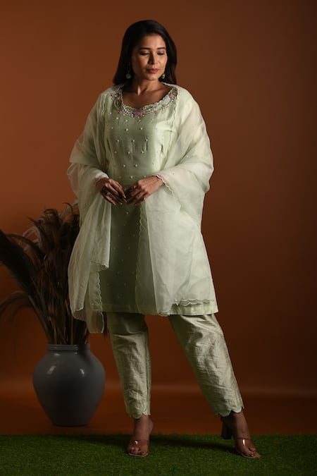 Label Deepshika Agarwal Green Silk Beads Round Neck Leaf Embroidered Kurta Pant Set 