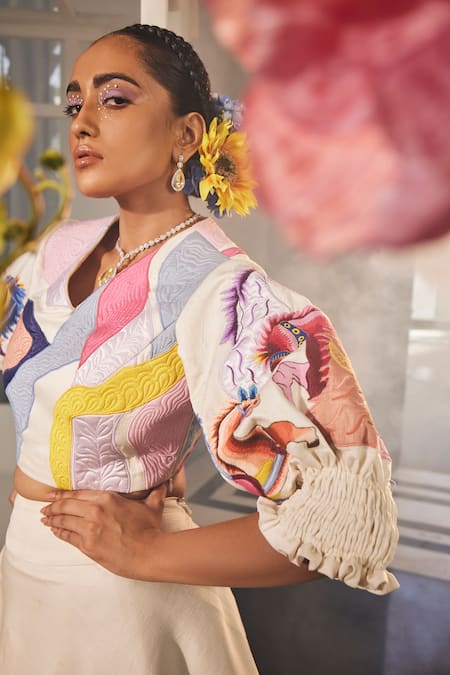 Buy_Label Deepshika Agarwal_White Linen, Satin, Taffeta Applique, Horse Carnival Lehenga With Blouse _Online_at_Aza_Fashions