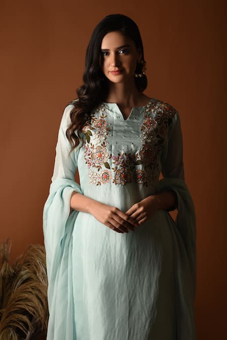 Shop_Label Deepshika Agarwal_Blue Silk, Linen, Organza Sequins, Embroidery Split V-neck Floral Kurta Set 