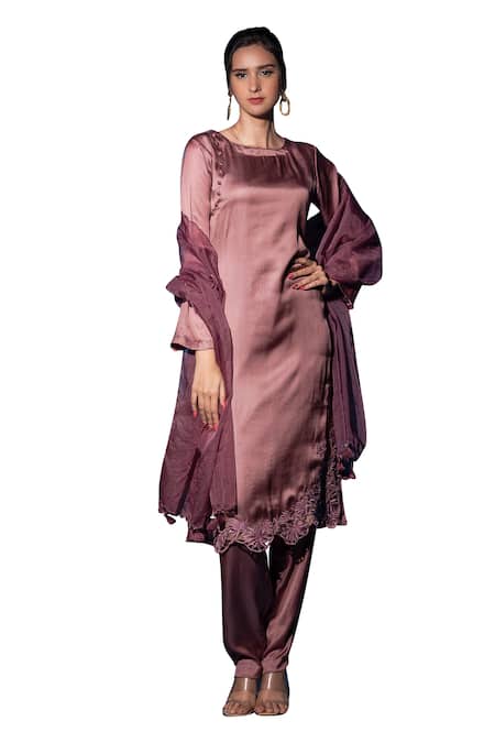 Buy_Label Deepshika Agarwal_Purple Silk Embroidery Round Neck Floral Applique Kurta Pant Set _Online_at_Aza_Fashions