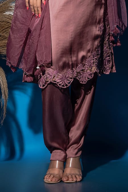 Shop_Label Deepshika Agarwal_Purple Silk Embroidery Round Neck Floral Applique Kurta Pant Set _Online_at_Aza_Fashions