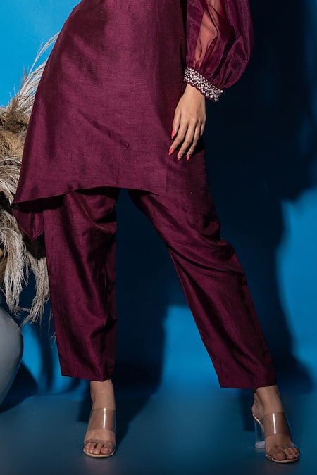 Buy_Label Deepshika Agarwal_Wine Silk, Organza Embroidery, Sequins Round Ballloon Sleeve Kurta With Pant 