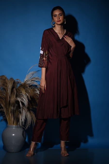 Label Deepshika Agarwal Coffee Floral Embroidered Kurta Pant Set 