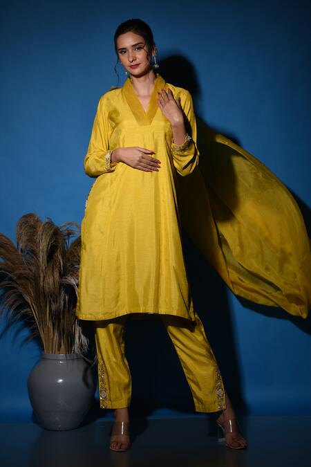 Shop_Label Deepshika Agarwal_Yellow Silk, Satin, Organza Sequins, Embroidery V-neck Kurta Pant Set _Online_at_Aza_Fashions