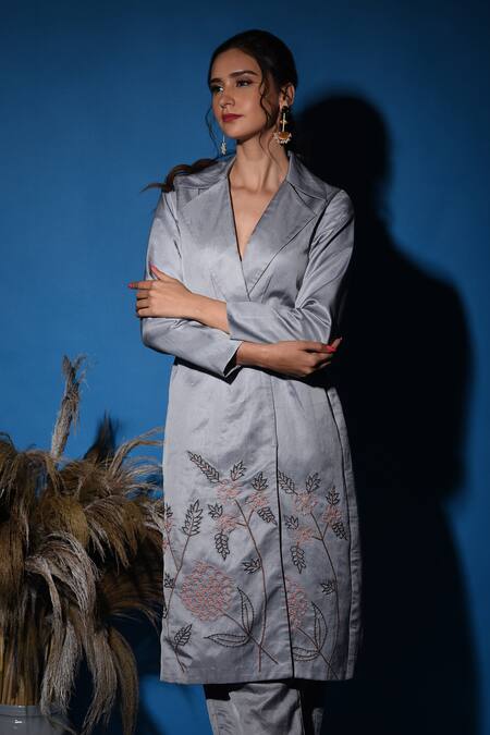 Shop_Label Deepshika Agarwal_Grey Silk Embroidery Collared Trench Coat Kurta And Pant Set 