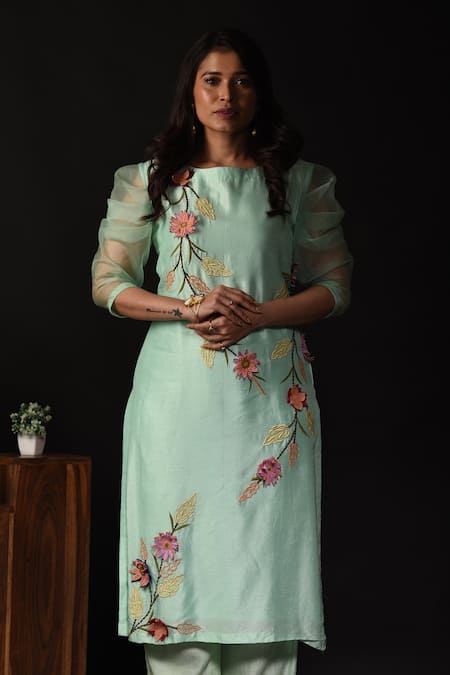Buy_Label Deepshika Agarwal_Green Silk, Organza Embroidery, Applique Boat Neck 3d Floral Kurta With Pant _Online_at_Aza_Fashions