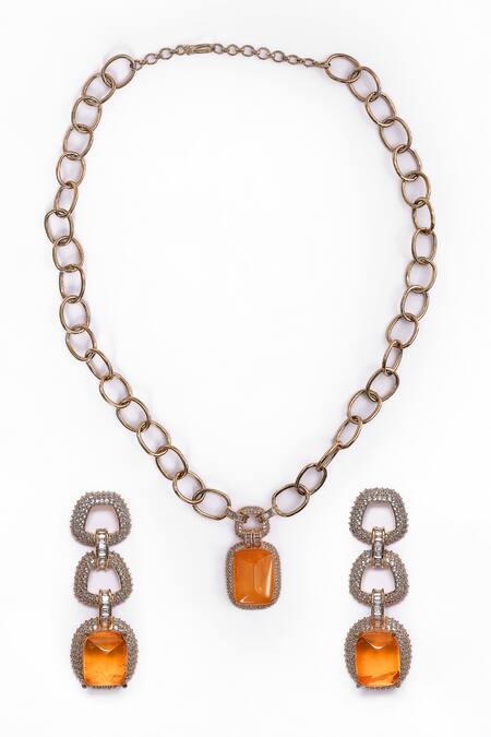 Nazaakat By Samara Singh_Gold Plated Zari Embellished Pendant Necklace Set _at_Aza_Fashions