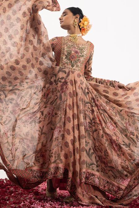 Samant Chauhan Peach Cotton, Silk Cut Work, Embroidery Floral Bodice Anarkali With Dupatta at Aza Fashions Samant Chauhan_Peach Cotton, Silk Cut Work, Embroidery Floral Bodice Anarkali With Dupatta _at_Aza_Fashions