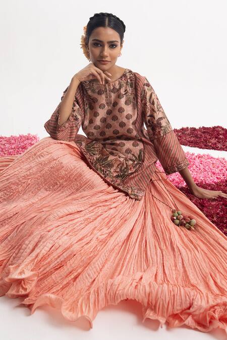Shop Samant Chauhan Peach Cotton, Silk Cut Work, Embroidery Collared Floral Print Kurta With Skirt Online at Aza Fashions Shop_Samant Chauhan_Peach Cotton, Silk Cut Work, Embroidery Collared Floral Print Kurta With Skirt _Online_at_Aza_Fashions