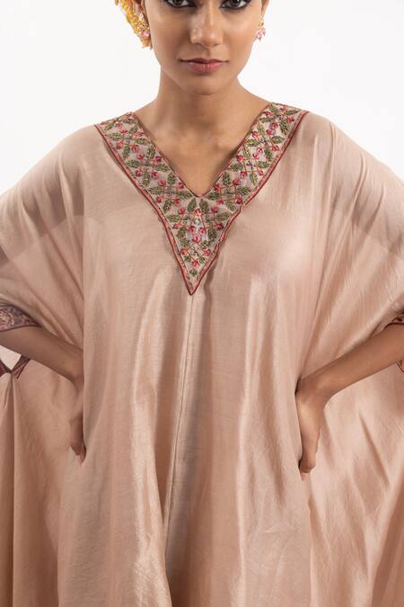 Samant Chauhan_Peach Cotton Silk Placement Embroidery Floral V Neck Flower Bud Kaftan_Online_at_Aza_Fashions