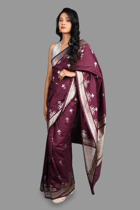 Zal From Benaras_Magenta Phool Bagh Woven Banarasi Handloom Saree With Unstitched Blouse Piece _Online_at_Aza_Fashions