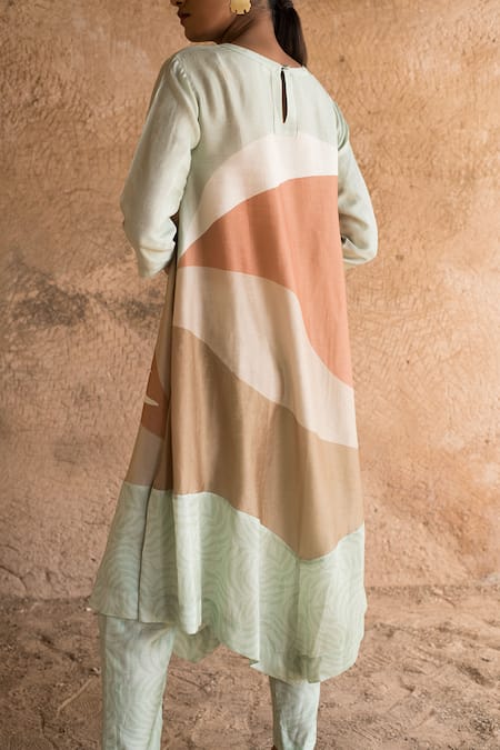 Buy_Clos_Green Silk Round Neck Printed Asymmetric Tunic Kurta With Pant 