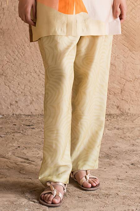 Clos_Yellow Silk Collared Abstract Print Shirt Tunic With Pant _Online_at_Aza_Fashions
