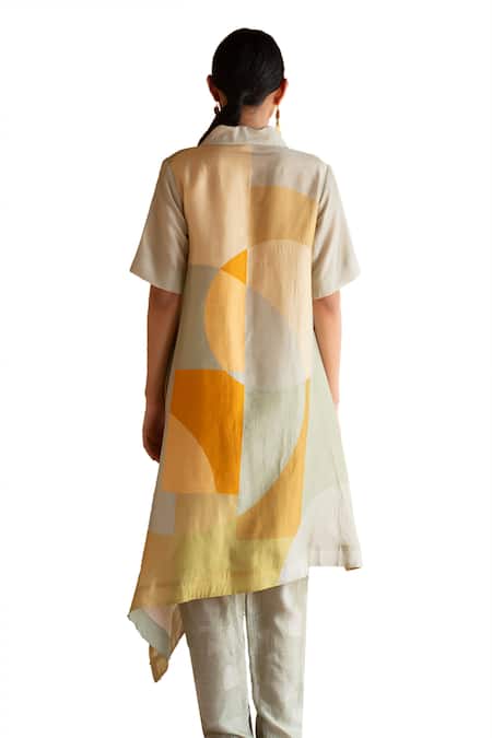 Clos Green Silk Collared Asymmetric Shirt Tunic With Pant at Aza Fashions Clos_Green Silk Collared Asymmetric Shirt Tunic With Pant _at_Aza_Fashions