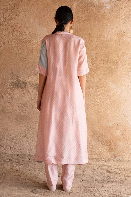 Shop_Clos_Multi Color Silk Collared Printed Straight Kurta With Pant _at_Aza_Fashions