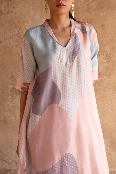 Buy_Clos_Multi Color Silk Collared Printed Straight Kurta With Pant 