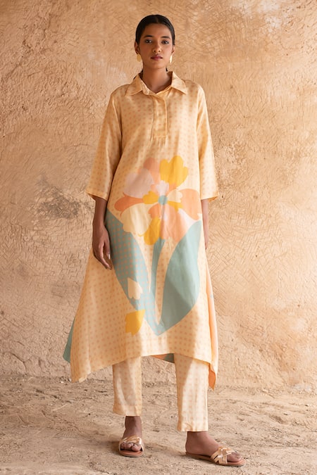 Clos Printed Asymmetric Kurta & Pant Set 