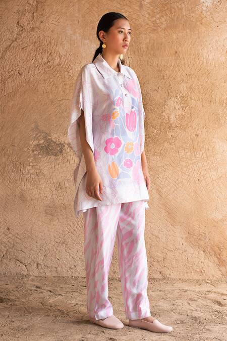 Buy_Clos_White Silk Collared Printed Short Kurta With Pant _Online_at_Aza_Fashions
