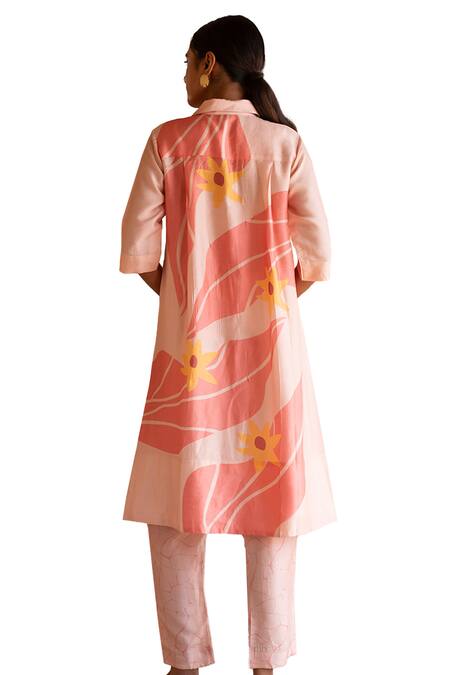 Clos_Peach Silk Collared Abstract Print Tunic Kurta With Pant _at_Aza_Fashions