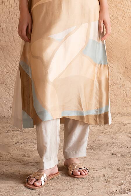 Clos_Multi Color Silk Collared Abstract Print Tunic Kurta And Pant Set _Online_at_Aza_Fashions