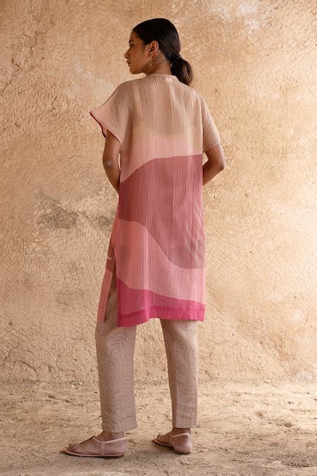 Shop_Clos_Beige Round Neck Abstract Print Straight Kurta With Pant _at_Aza_Fashions