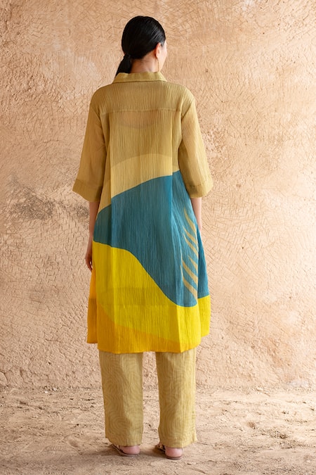 Shop_Clos_Yellow Collared Asymmetric Abstract Print Kurta Tunic With Pant _at_Aza_Fashions