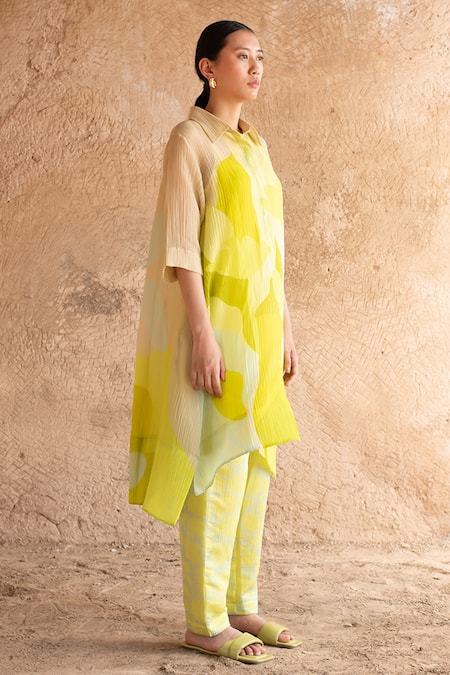 Shop_Clos_Green Silk Collared Asymmetric Tunic And Pant Set _Online_at_Aza_Fashions