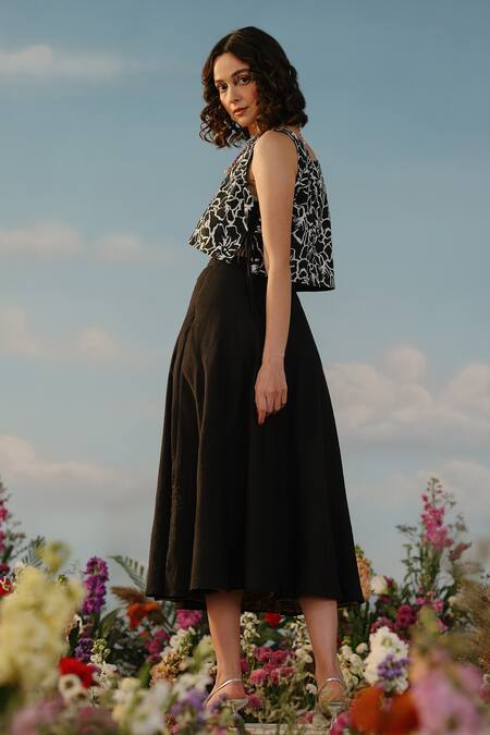 Shop Label Rama Black Silk Cotton Solid Swallow Tail High Slit A-line Skirt at Aza Fashions Shop_Label Rama_Black Silk Cotton Solid Swallow Tail High Slit A-line Skirt_at_Aza_Fashions