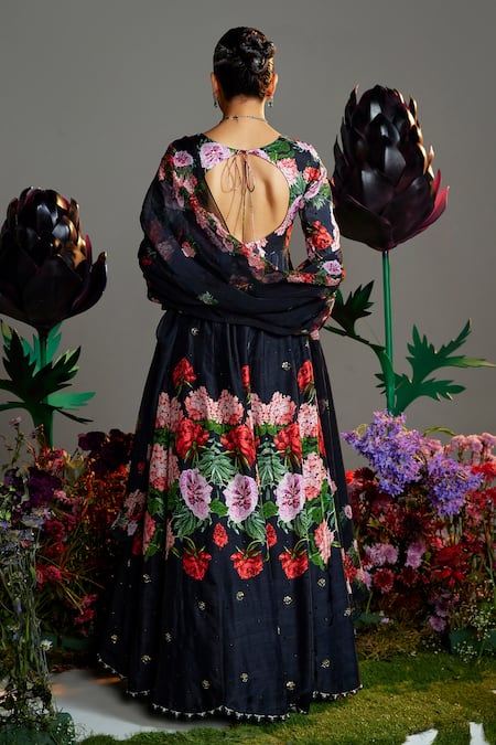 Nea By Nikita Tiwari Phool Bhag Hand Embroidered Anarkali With Dupatta 