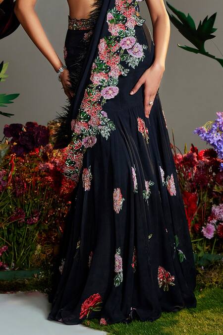 Buy Nea By Nikita Tiwari Black Viscose, Georgette Embroidery, Phool Bhag Pre-draped Saree Skirt Set Online at Aza Fashions Buy_Nea By Nikita Tiwari_Black Viscose, Georgette Embroidery, Phool Bhag Pre-draped Saree Skirt Set _Online_at_Aza_Fashions