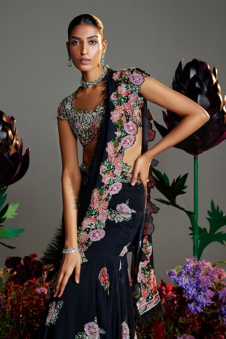 Nea By Nikita Tiwari Black Viscose, Georgette Embroidery, Phool Bhag Pre-draped Saree Skirt Set at Aza Fashions Nea By Nikita Tiwari_Black Viscose, Georgette Embroidery, Phool Bhag Pre-draped Saree Skirt Set _at_Aza_Fashions