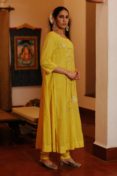 Shop Nazar By Indu Yellow Cotton Sequins, Pearls Round Flower Bloom Embroidered Kurta Churidar Set Online at Aza Fashions Shop_Nazar By Indu_Yellow Cotton Sequins, Pearls Round Flower Bloom Embroidered Kurta Churidar Set _Online_at_Aza_Fashions