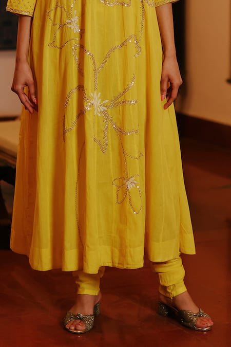 Nazar By Indu Yellow Cotton Sequins, Pearls Round Flower Bloom Embroidered Kurta Churidar Set at Aza Fashions Nazar By Indu_Yellow Cotton Sequins, Pearls Round Flower Bloom Embroidered Kurta Churidar Set _at_Aza_Fashions