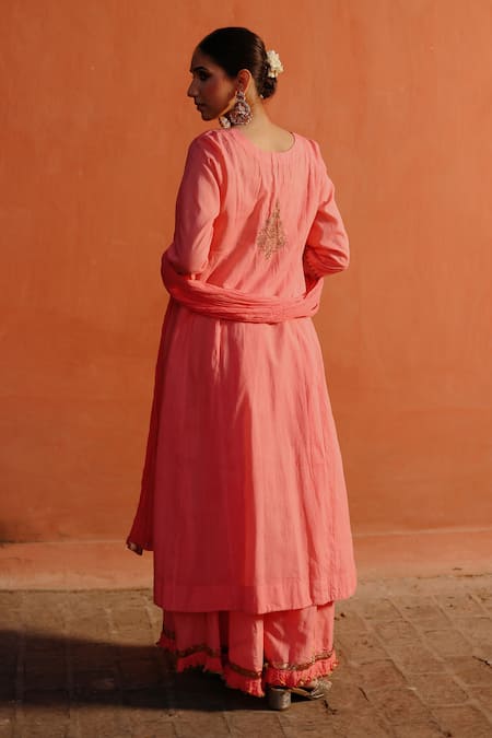 Shop Nazar By Indu Peach Cotton Zari, Embroidery Split V-neck Kurta Gharara Set at Aza Fashions Shop_Nazar By Indu_Peach Cotton Zari, Embroidery Split V-neck Kurta Gharara Set _at_Aza_Fashions